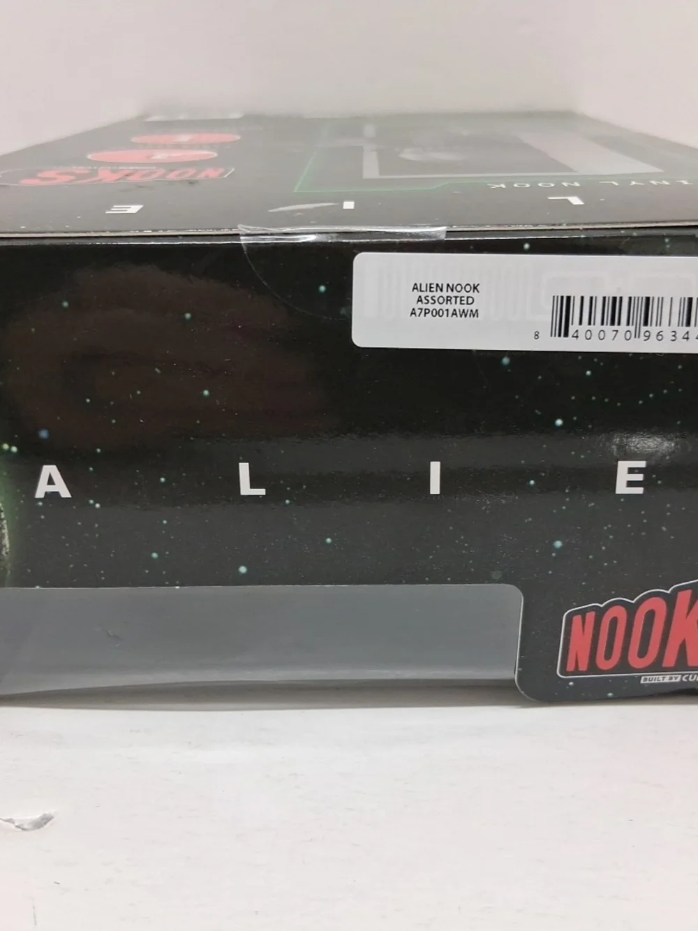 Nook Alien Xenomorph Display Figure - Black